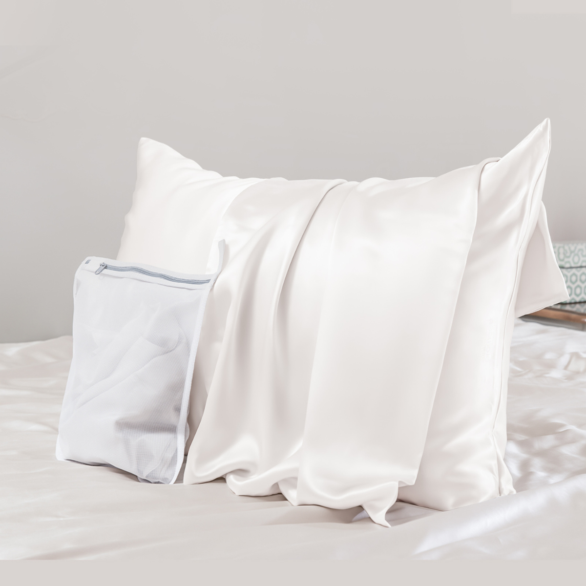 23mm 6A+ 100% Mulberry Silk Pillowcase With Zipper With Laundry Bag