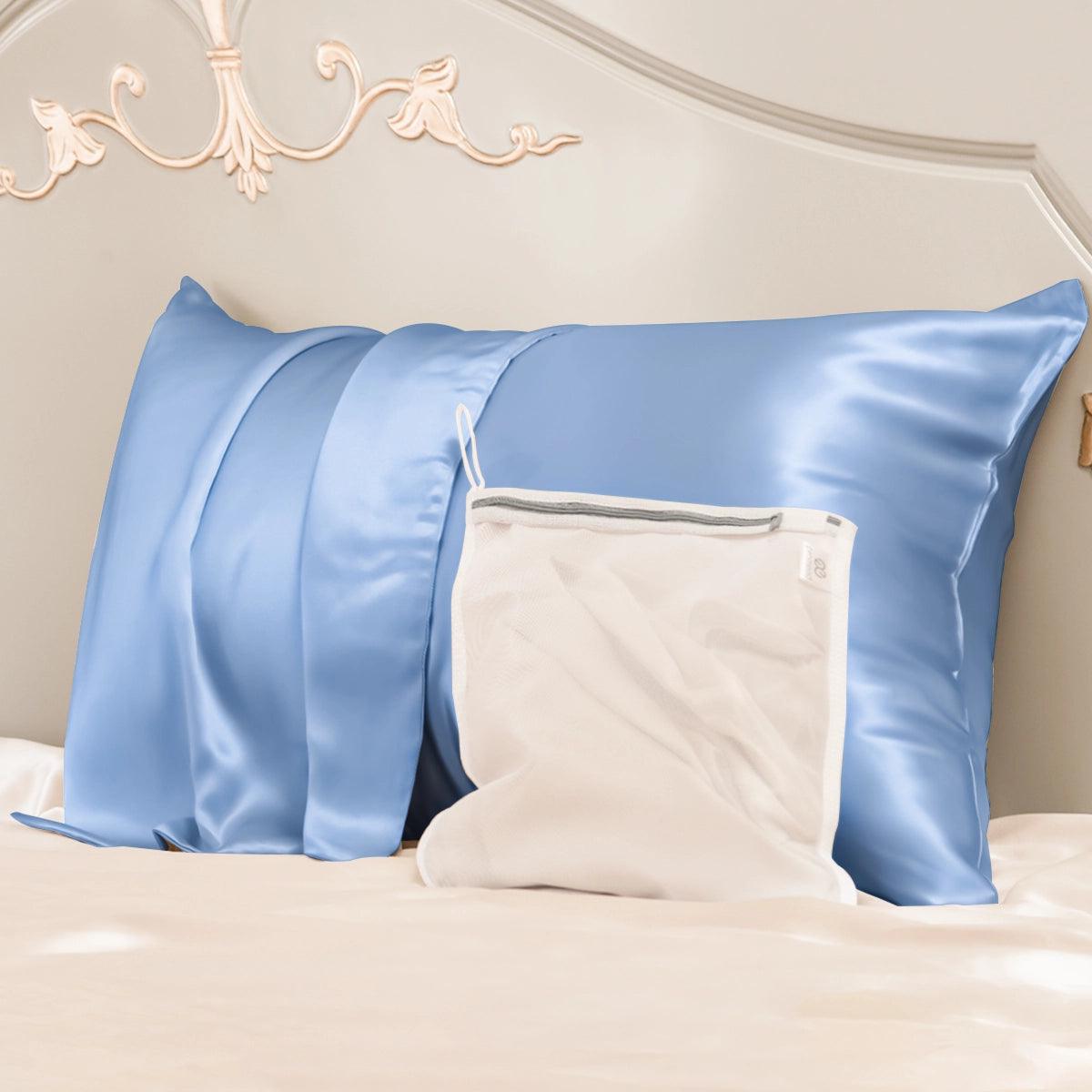23-momme mulberry silk pillowcase with zipper and laundry bag