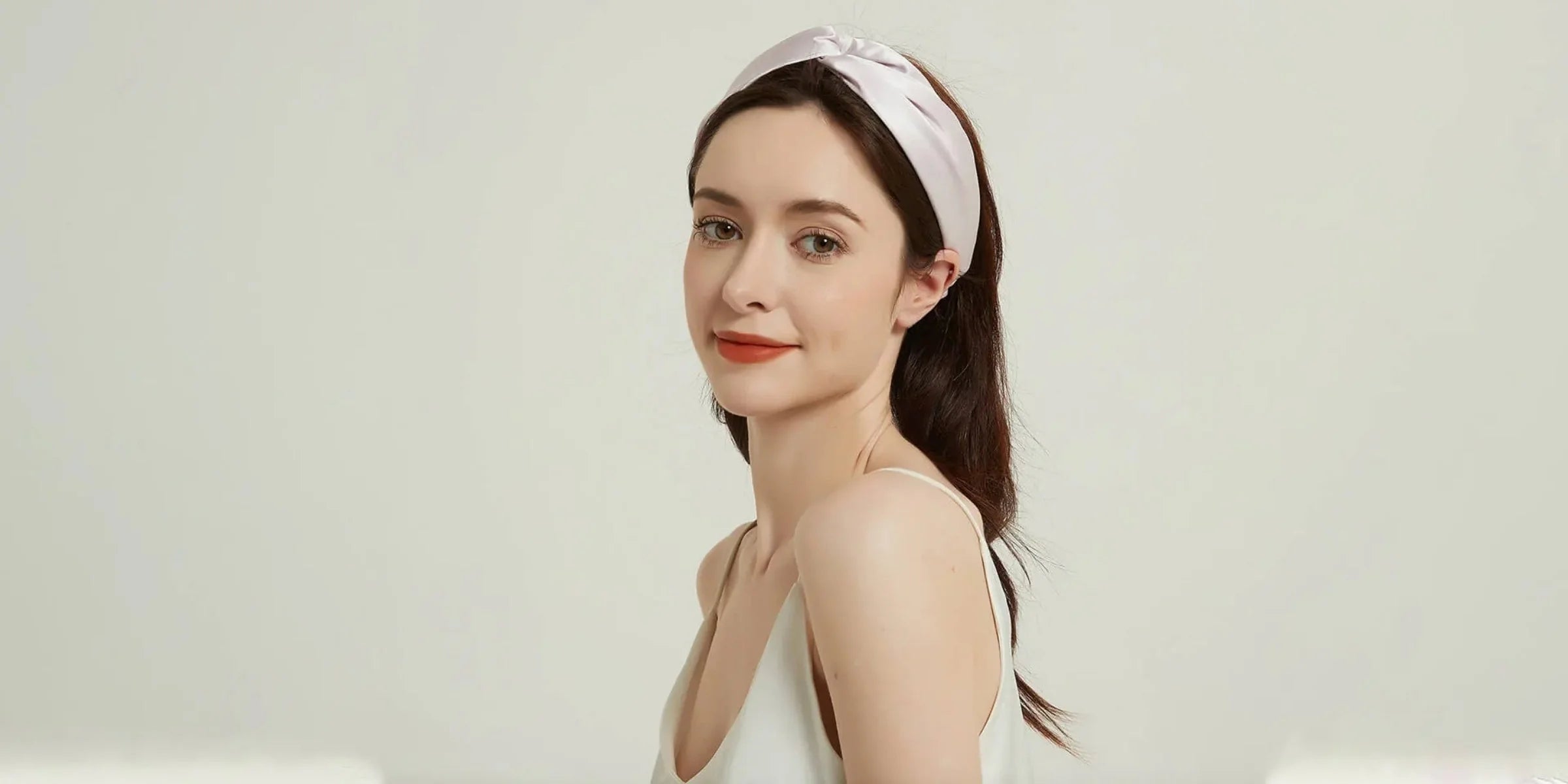 Treat Yourself to the Perfect Mulberry Silk Headband You Never Knew You Needed - promeedsilk