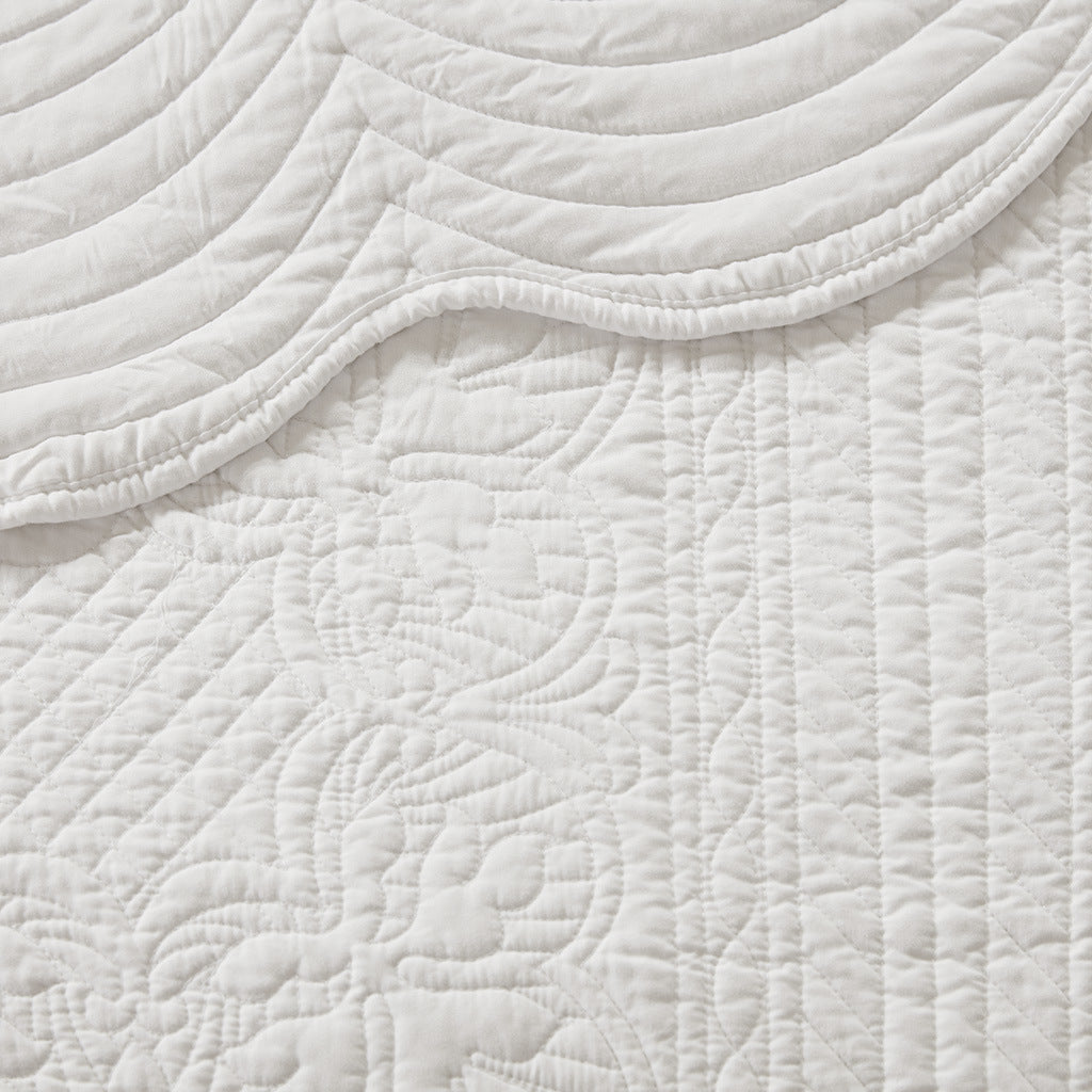 White 3 Piece Reversible Scalloped Edge Quilt Set - 94"W x 96"L - promeedsilk